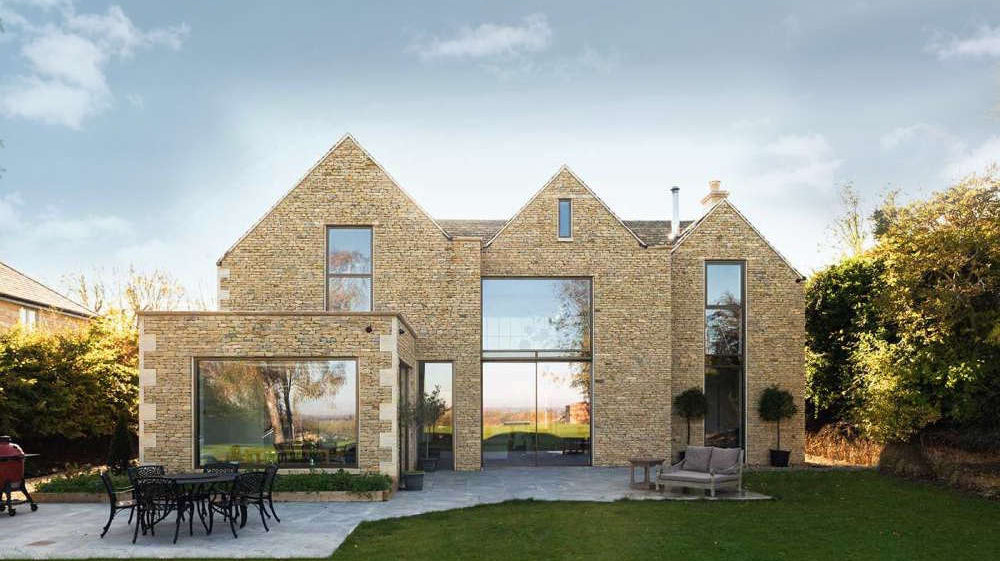 How to Choose the Right Yorkstone for Your Project: Flags, Setts & Steps Explained