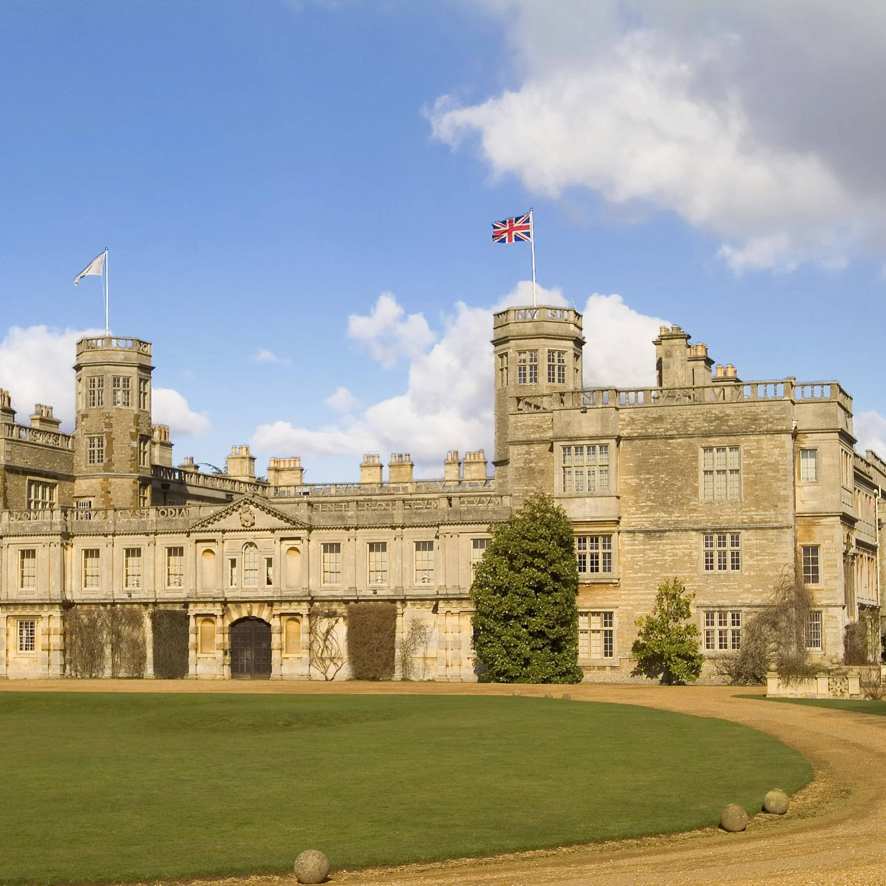 trusted supplier of reclaimed and stone walling stone