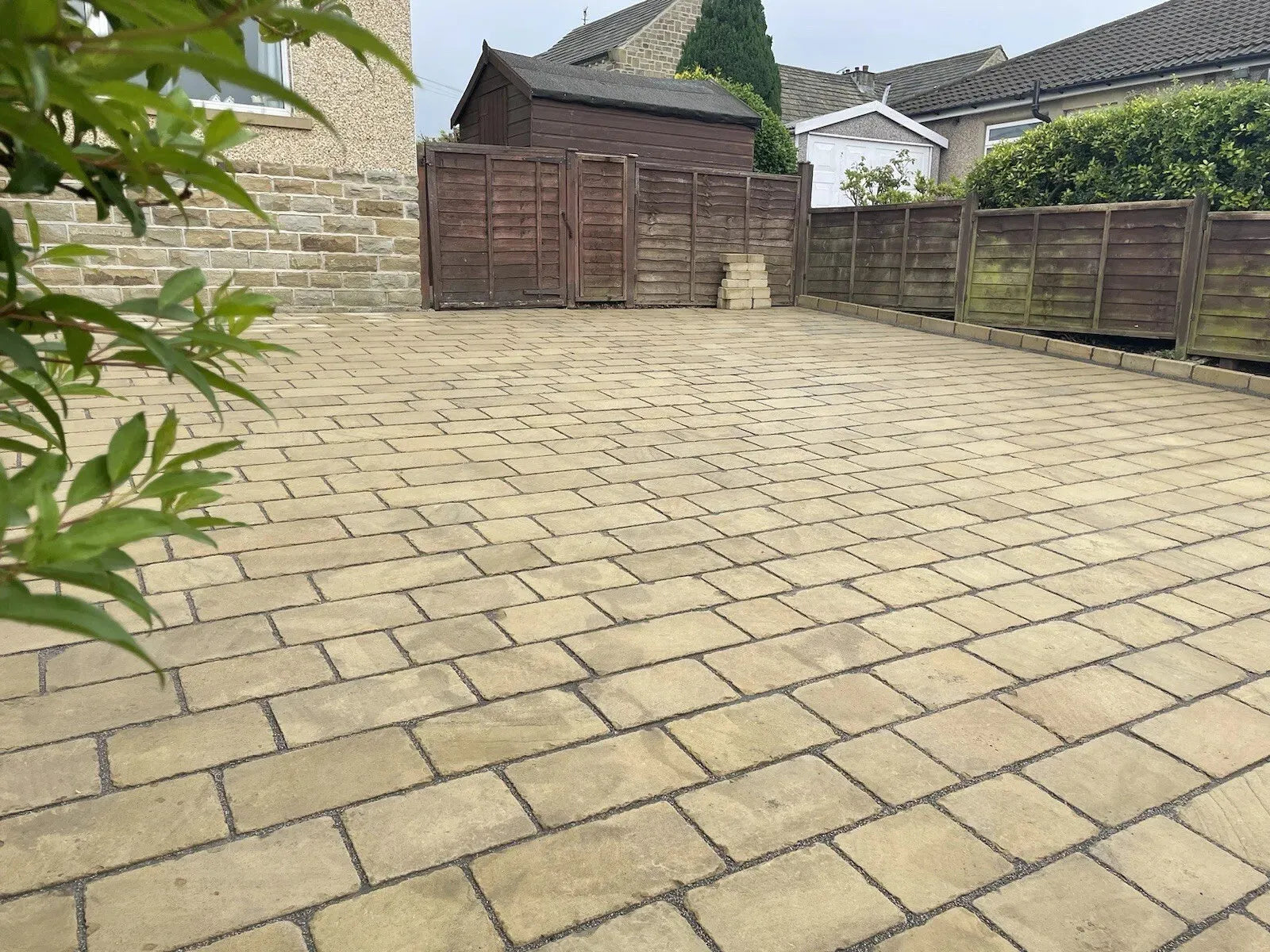 yorkstone Tumbled Stone setts block Paving drive path driveway