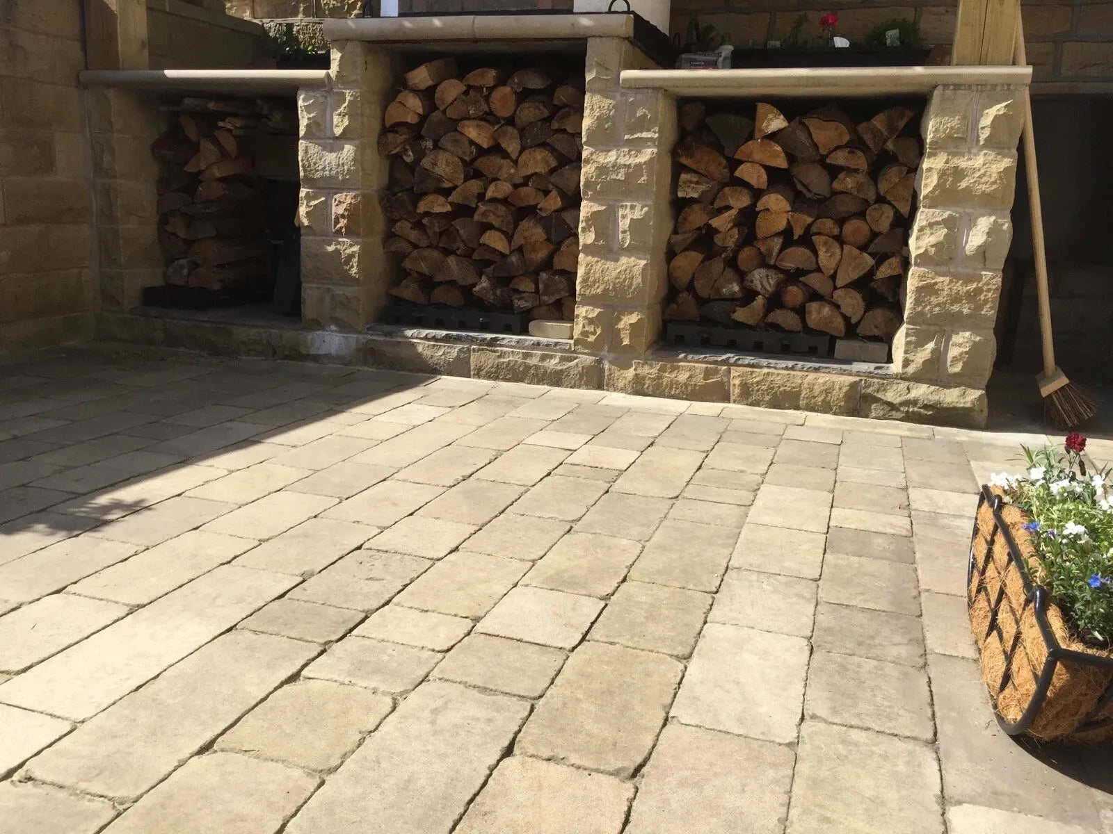Cobble Stone setts block Paving drive path driveway