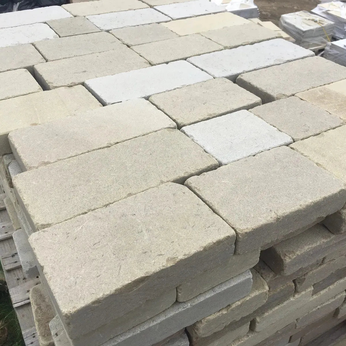 Tumbled Yorkstone Cobble Setts