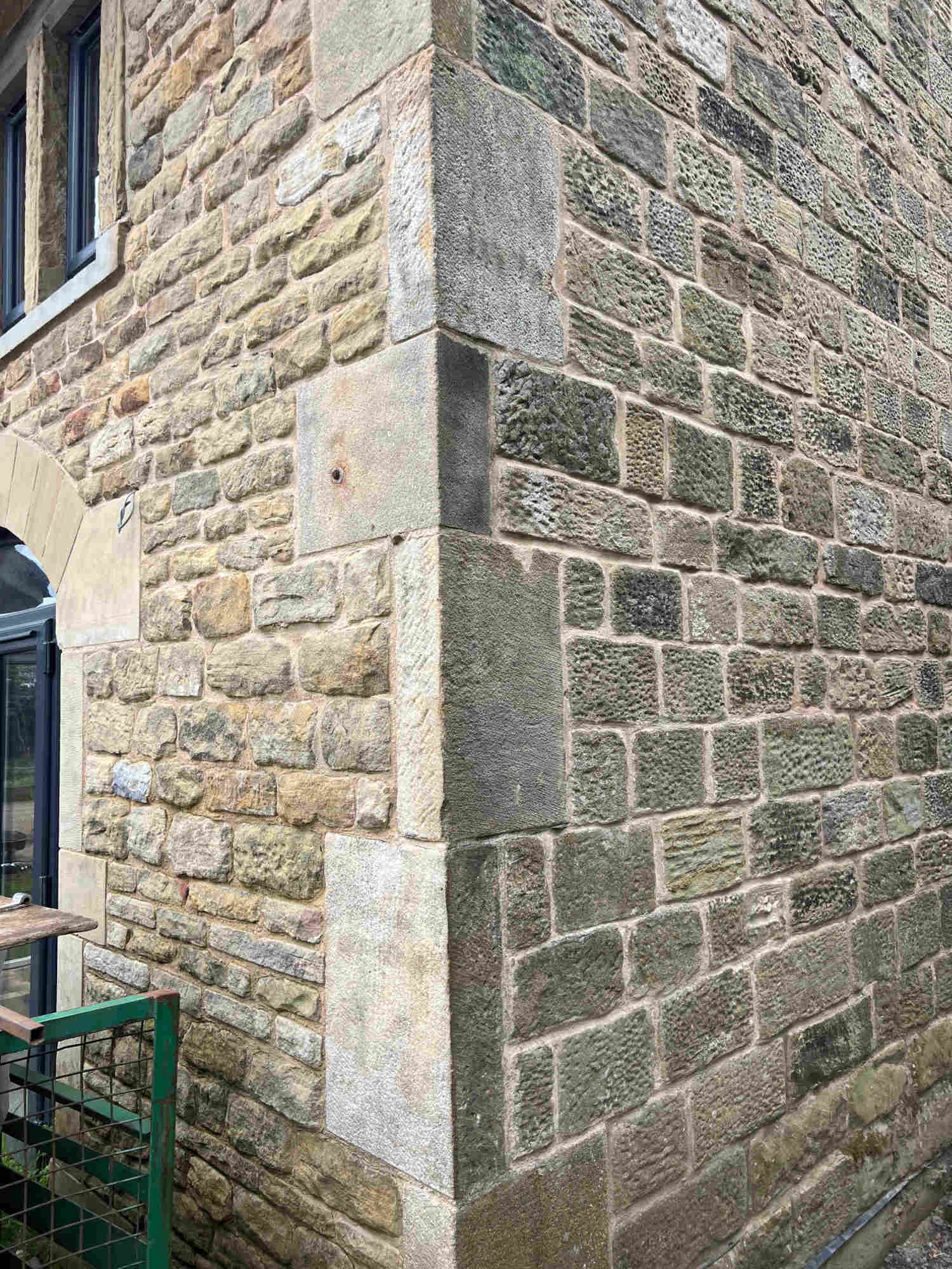 Large Rough Stone Quoins Made From Reclaimed Stone - Britannia Stone