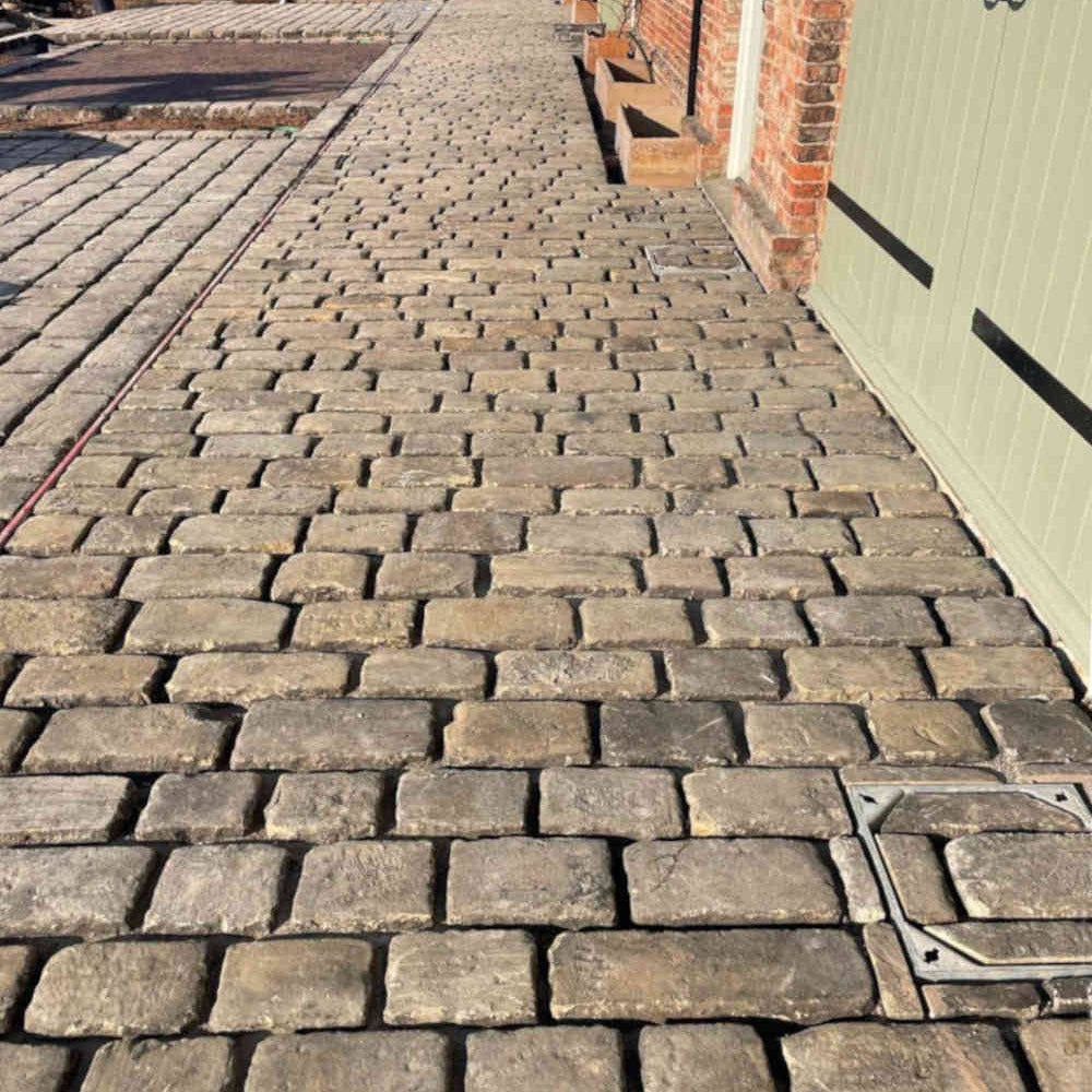 Reclaimed grit stone cobbles | Britannia Stone
