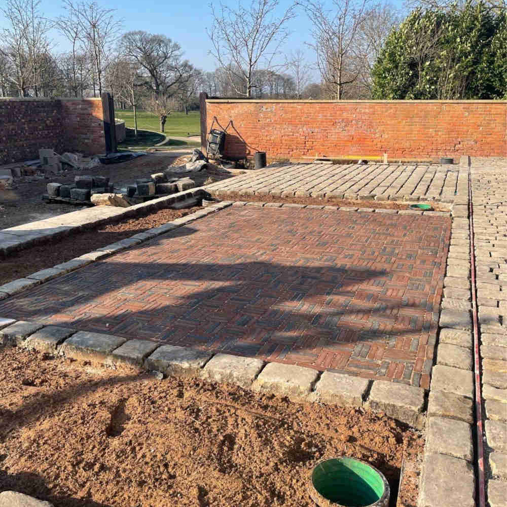 Reclaimed grit stone cobbles | Britannia Stone