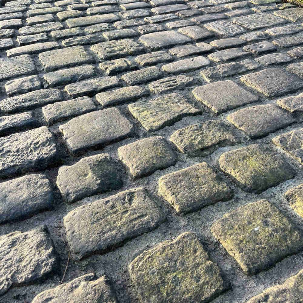 Reclaimed grit stone cobbles | Britannia Stone