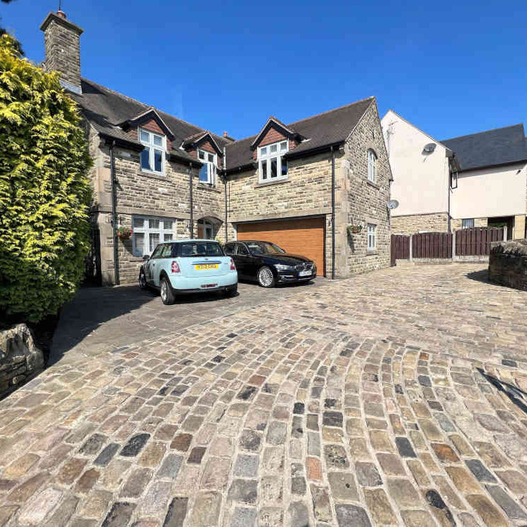 Reclaimed Grit Stone Cobbles - Reclaimed Brick Company