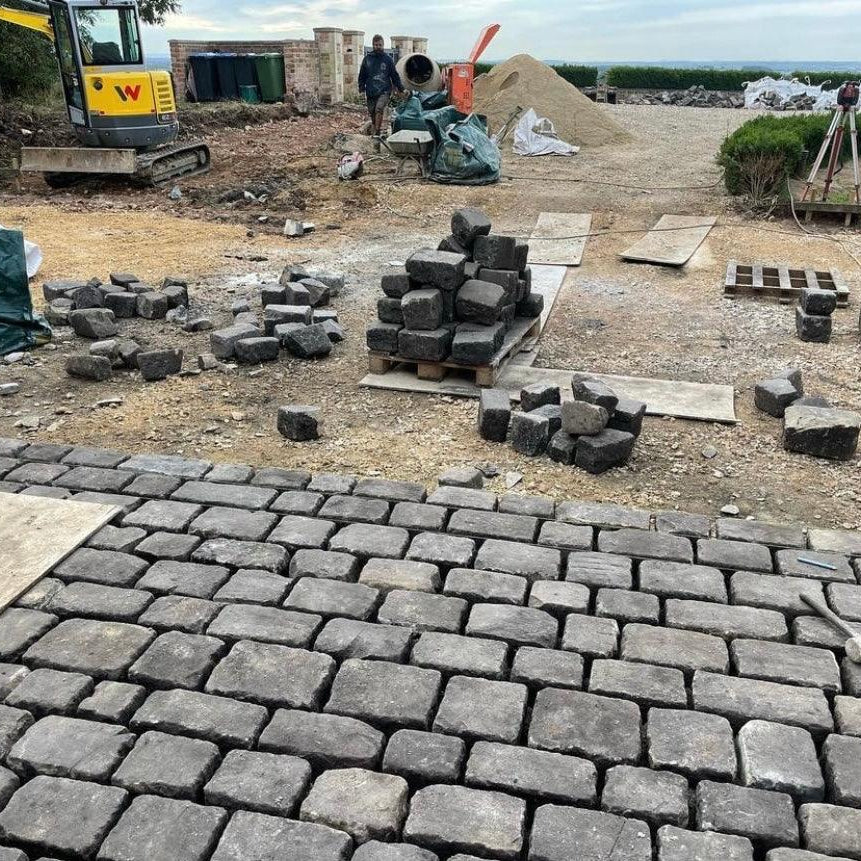 Reclaimed Grit Stone Cobbles - Britannia Stone