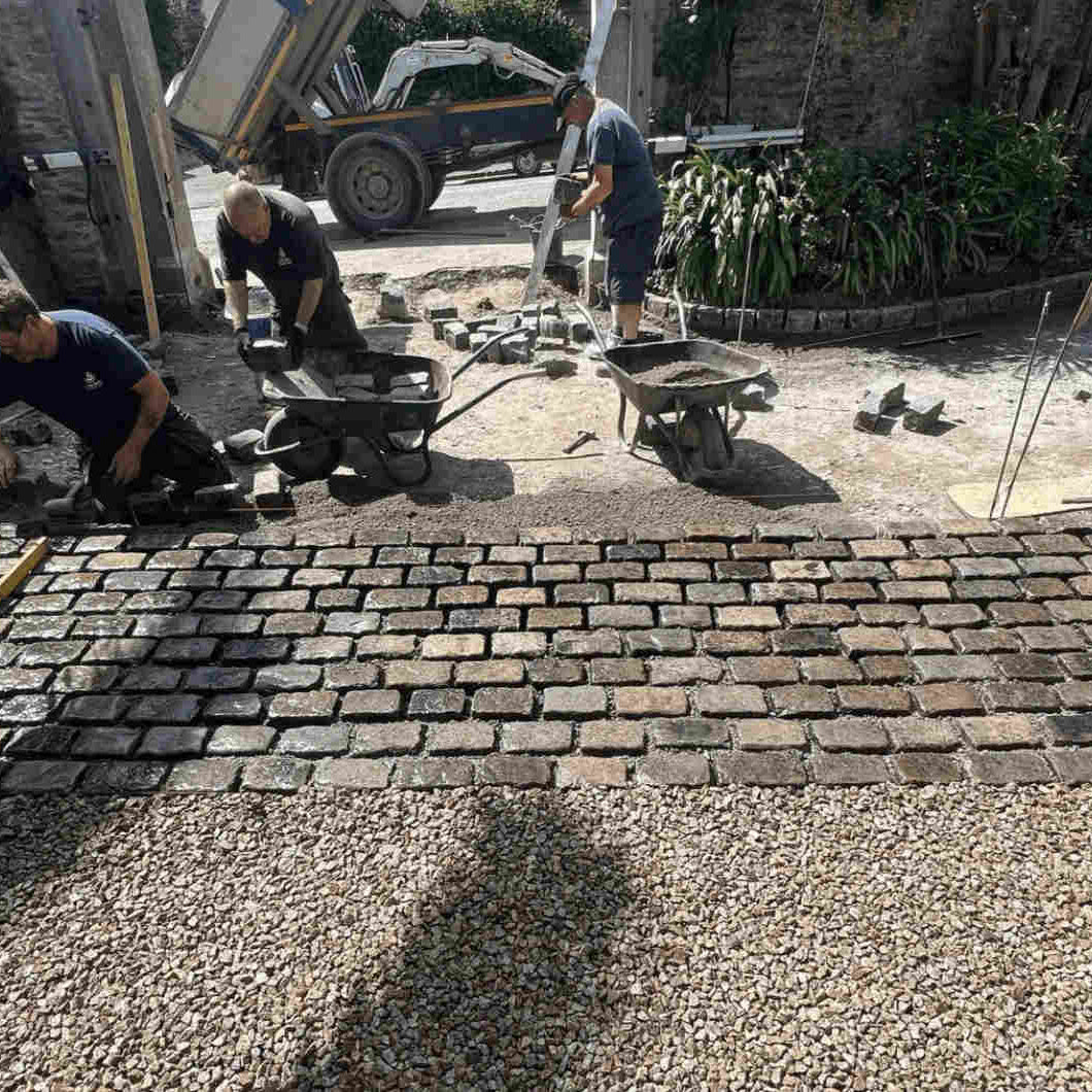 Reclaimed  cobble setts driveway construction |  Britannia Stone