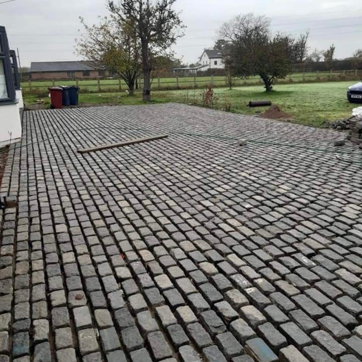 Reclaimed Victorian Mixed Granite Stone Cobble / Setts driveway by Reclamation Yard