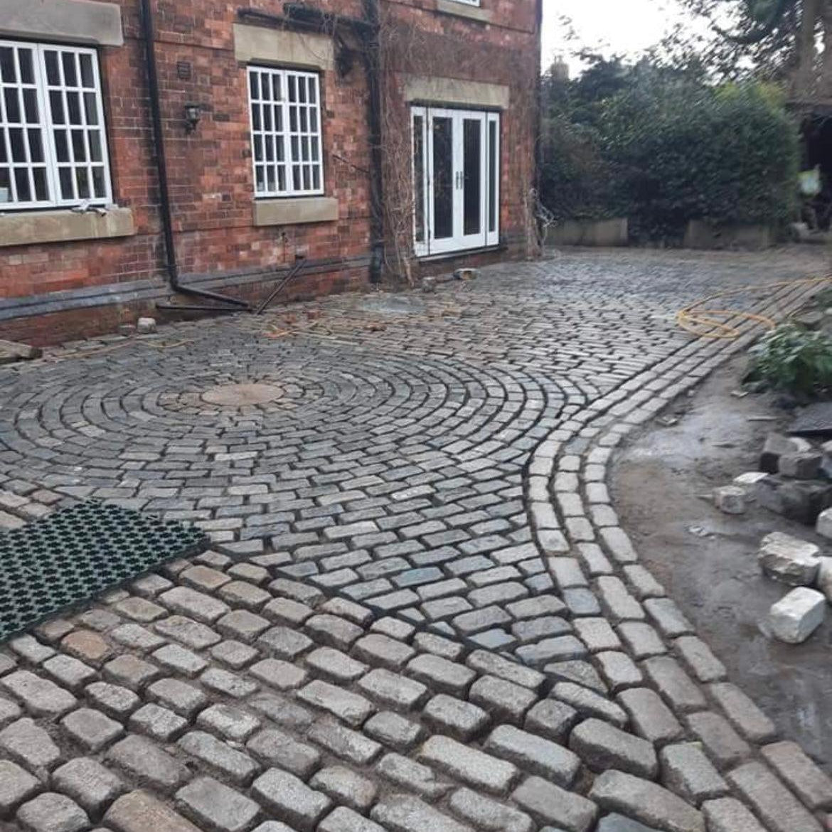 Reclaimed Mixed Granite Stone Cobble / Setts - Reclaimed Brick Company