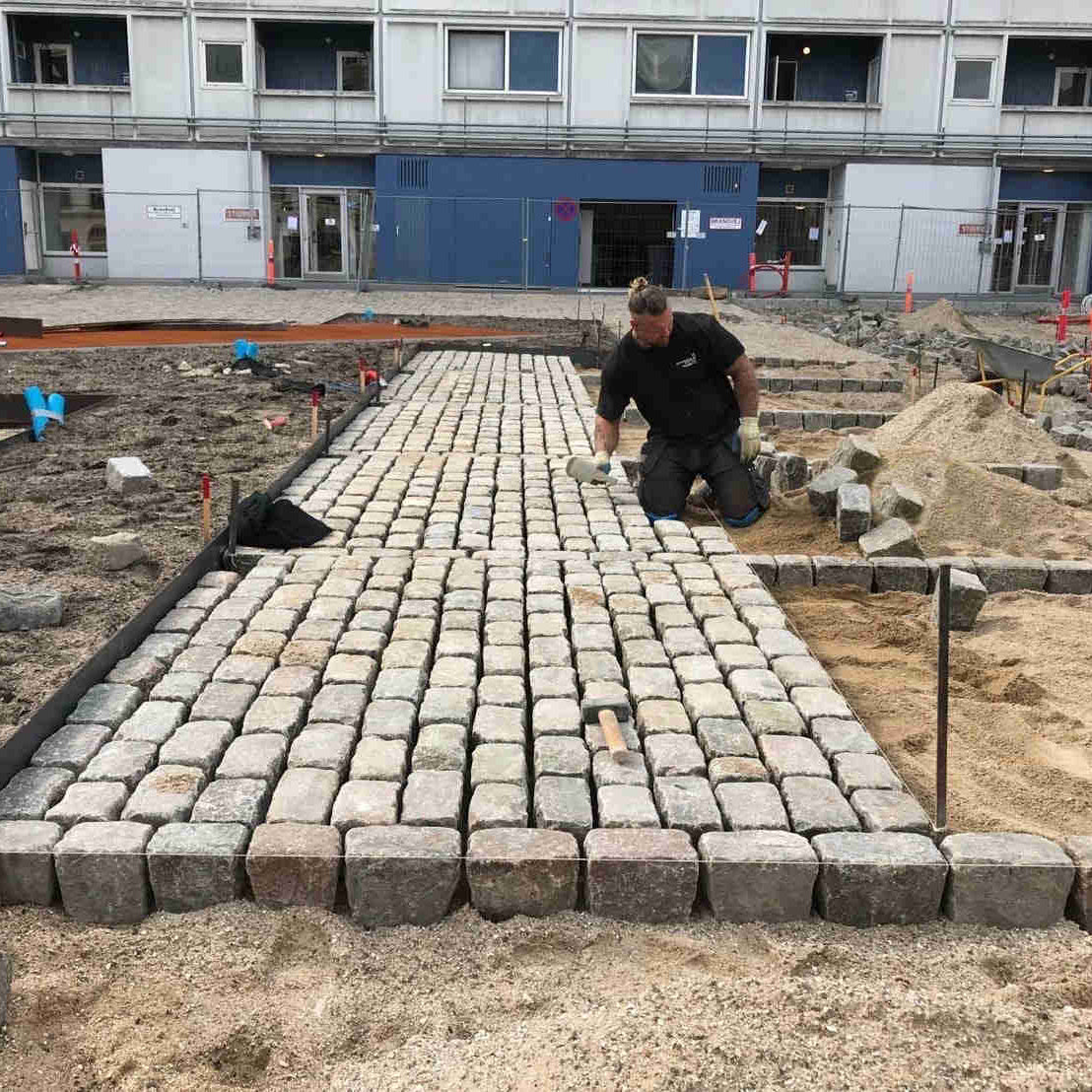 Reclaimed cobble setts Britannia Stone