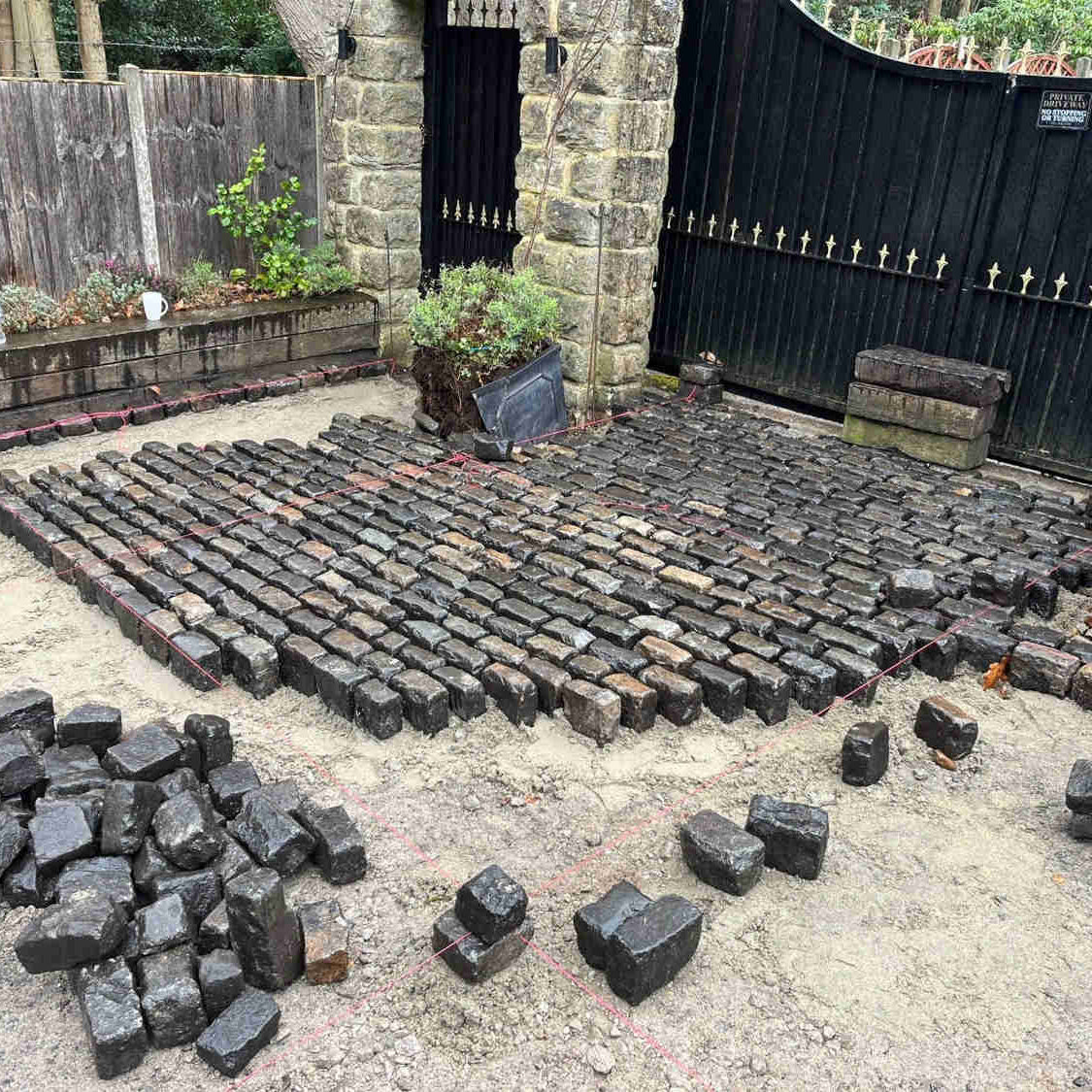 Reclaimed  cobble setts driveway construction |  Britannia Stone