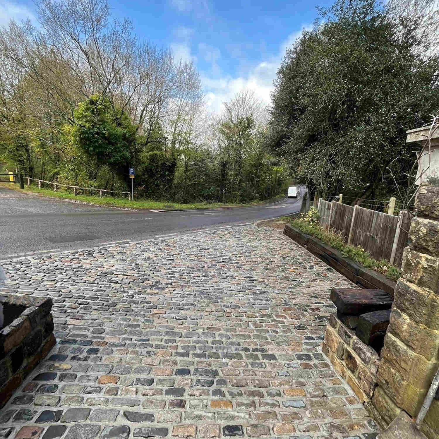 Reclaimed  cobble setts driveway |  Britannia Stone