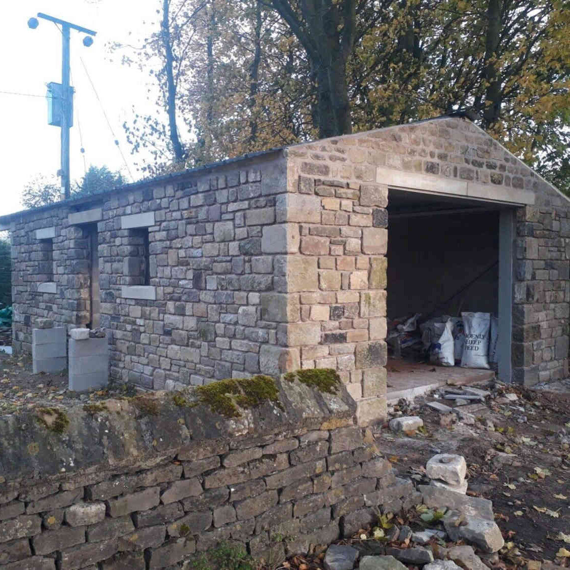 Reclaimed rough stone quoins | Britannia Stone