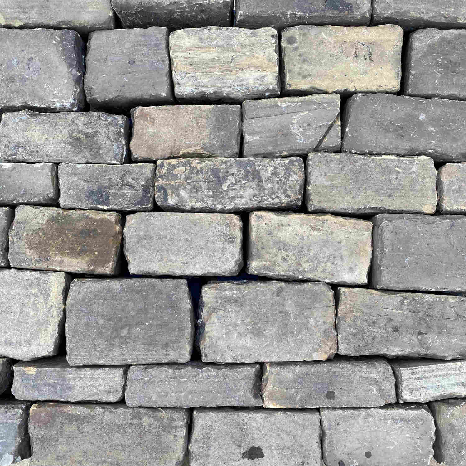 Reclaimed sandstone stone cobbles sett;  Britannia Stone;
