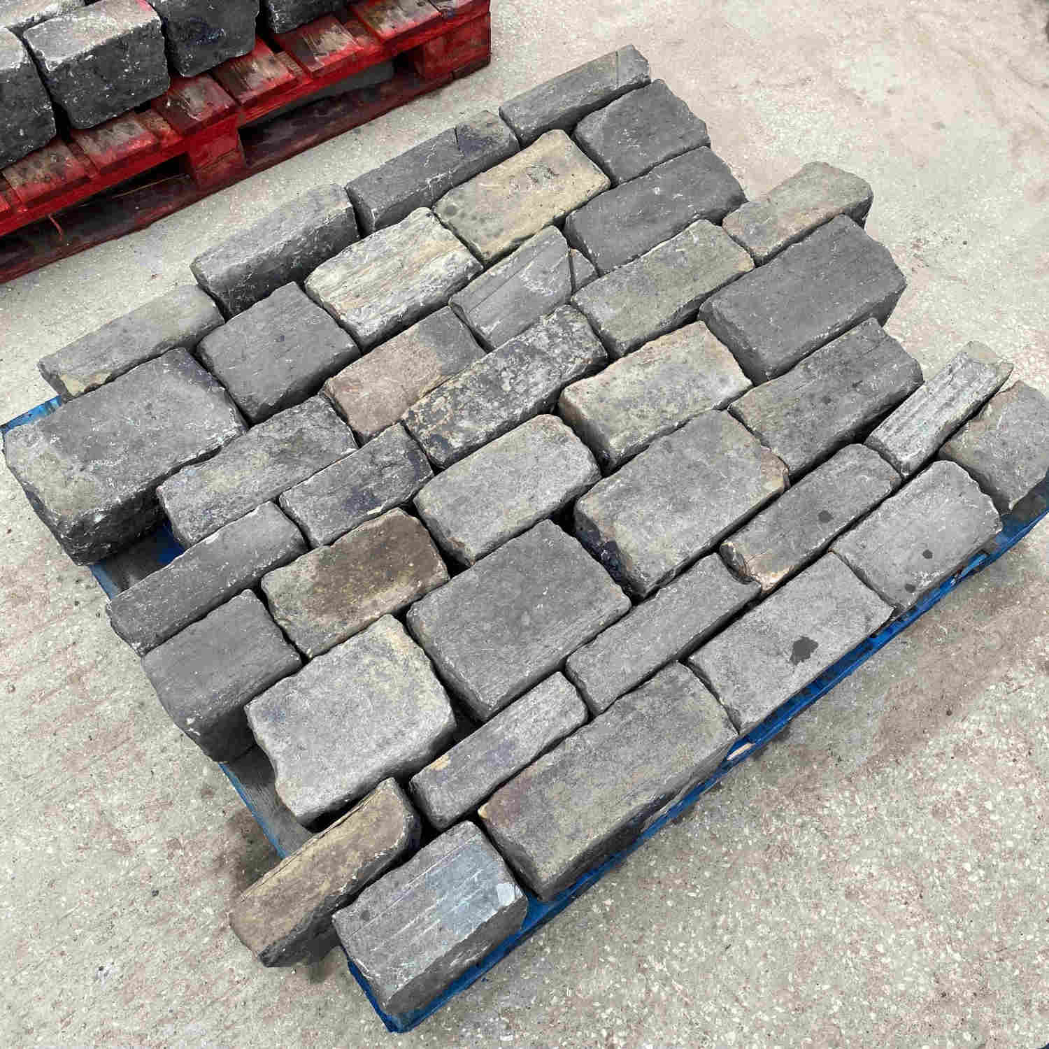 Reclaimed sandstone stone cobbles sett;  Britannia Stone;