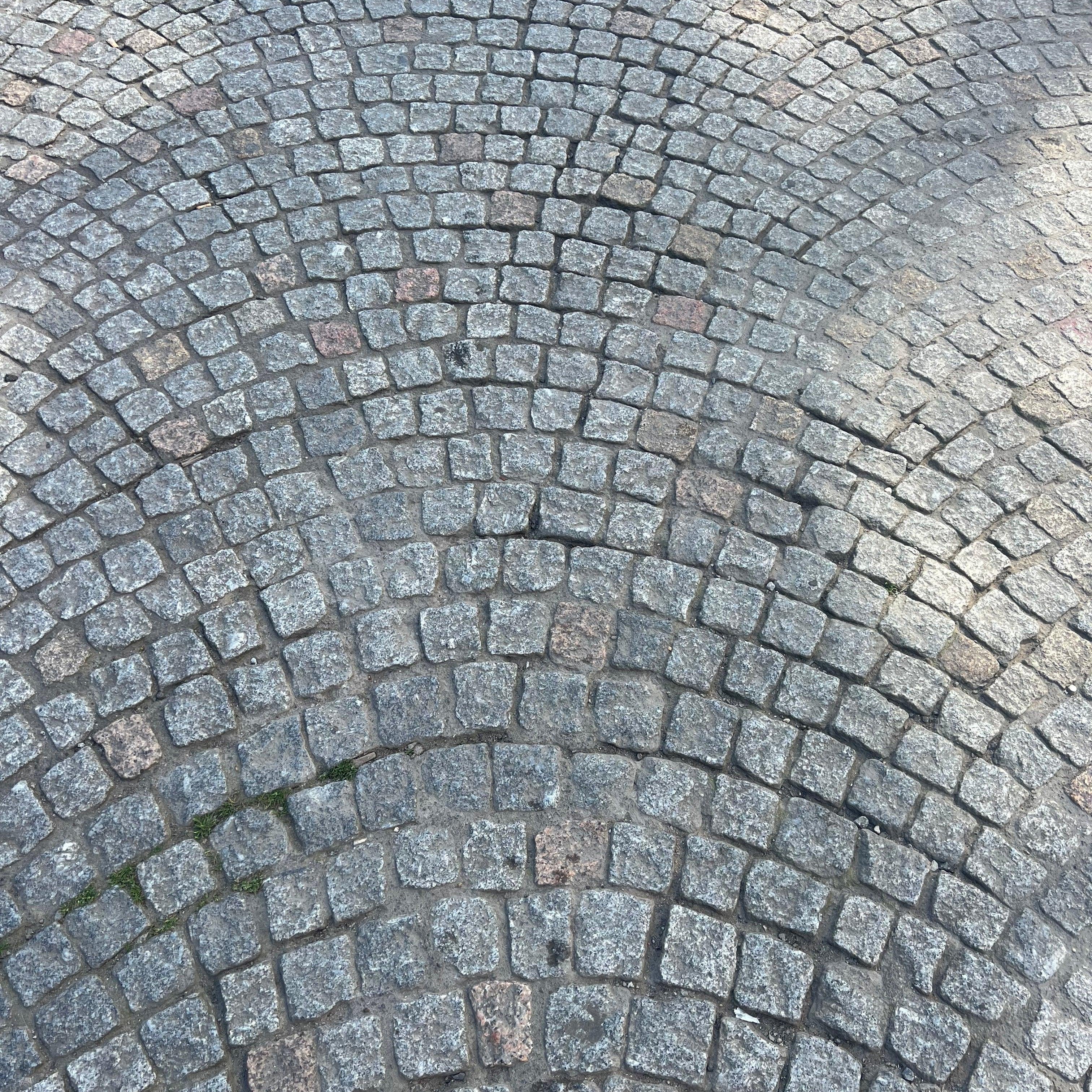 Reclaimed Small Stone 3" x 3" Granite Cobble Setts - Reclaimed Brick Company
