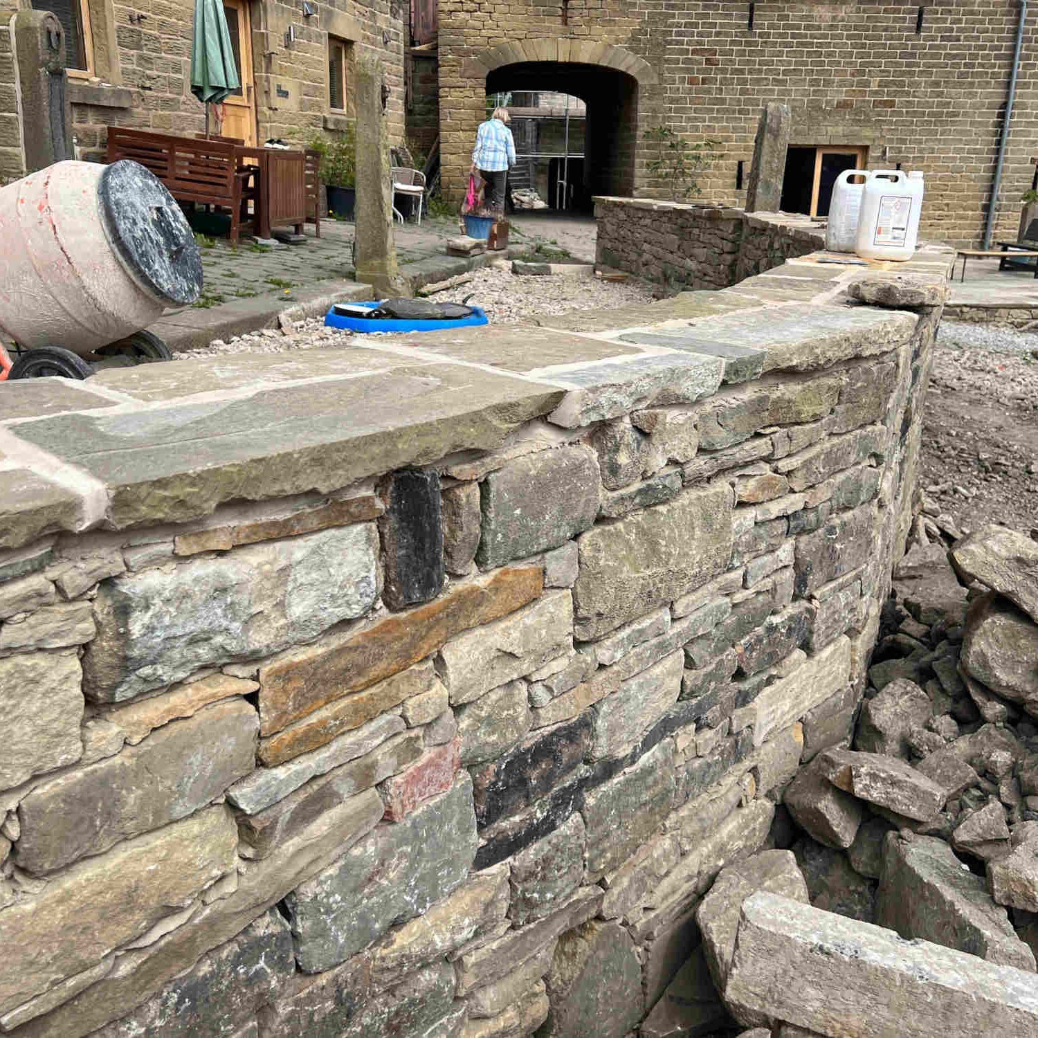 Stone wall built with reclaimed Walling Stone in Bulk Bags - Britannia Stone