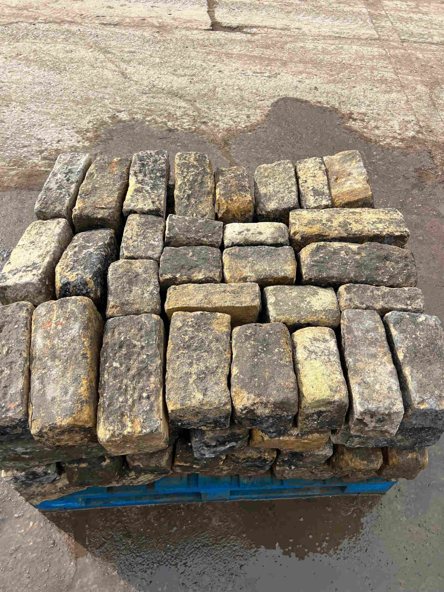 Reclaimed Weathered Face Building Stone - Dressed & Backed off - UK Delivery pallet - Britannia Stone