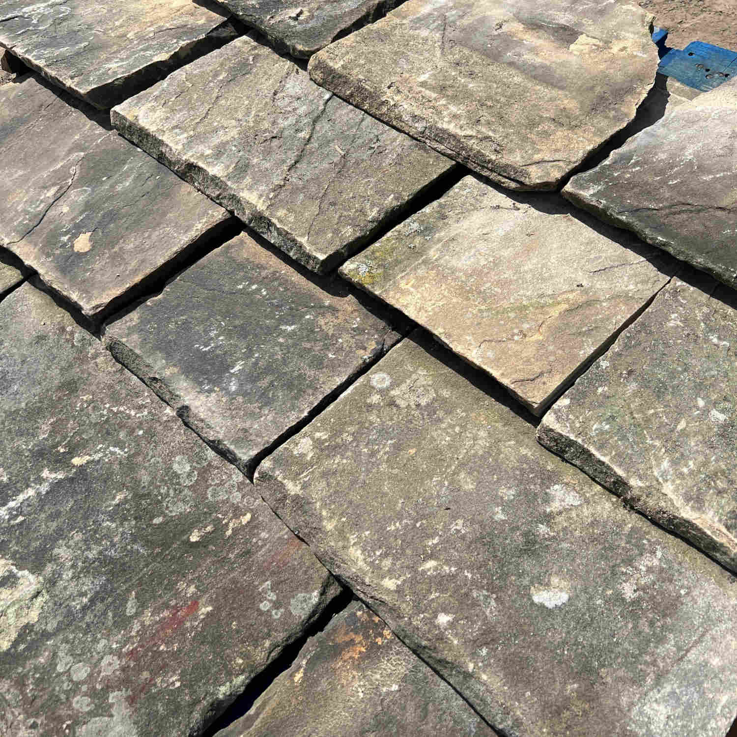 Reclaimed Yorkshire Stone Roof Slate / Tile -  Britannia Stone