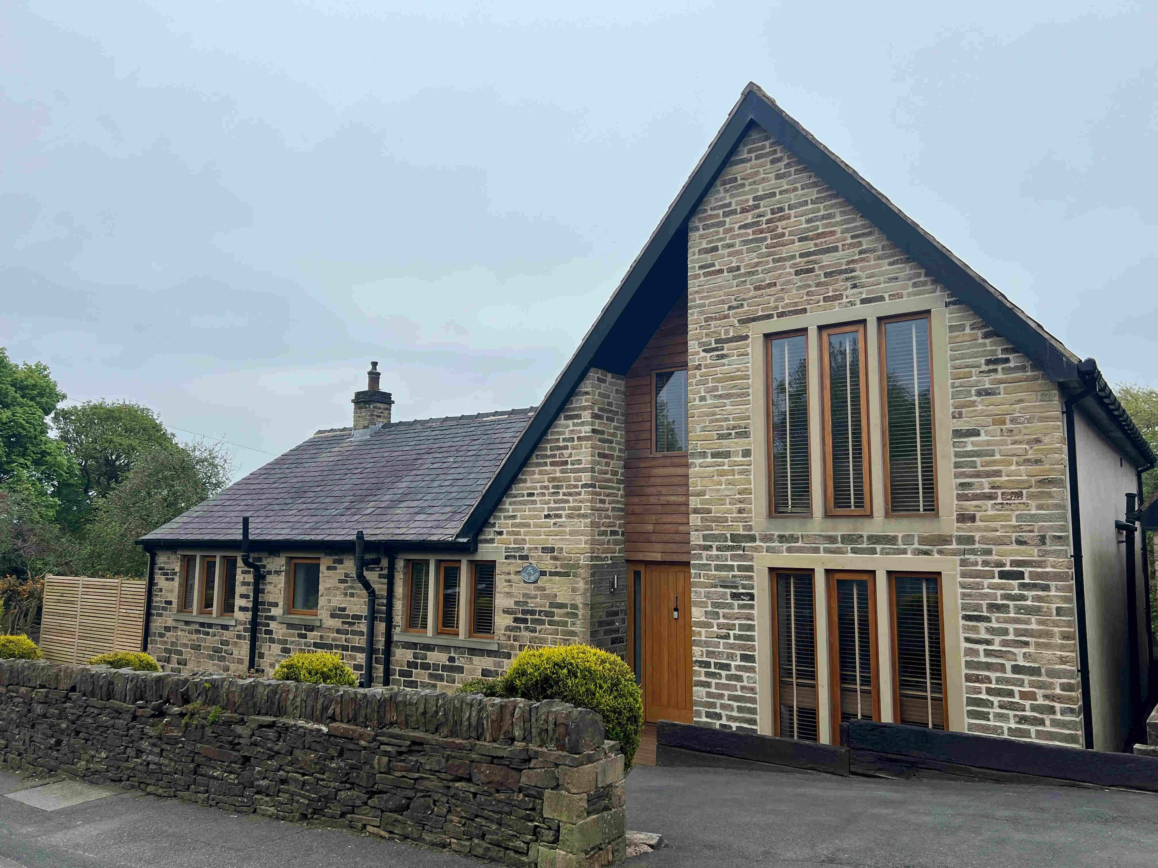 Sawn architectural stone and delph stone house | Britannia Stone