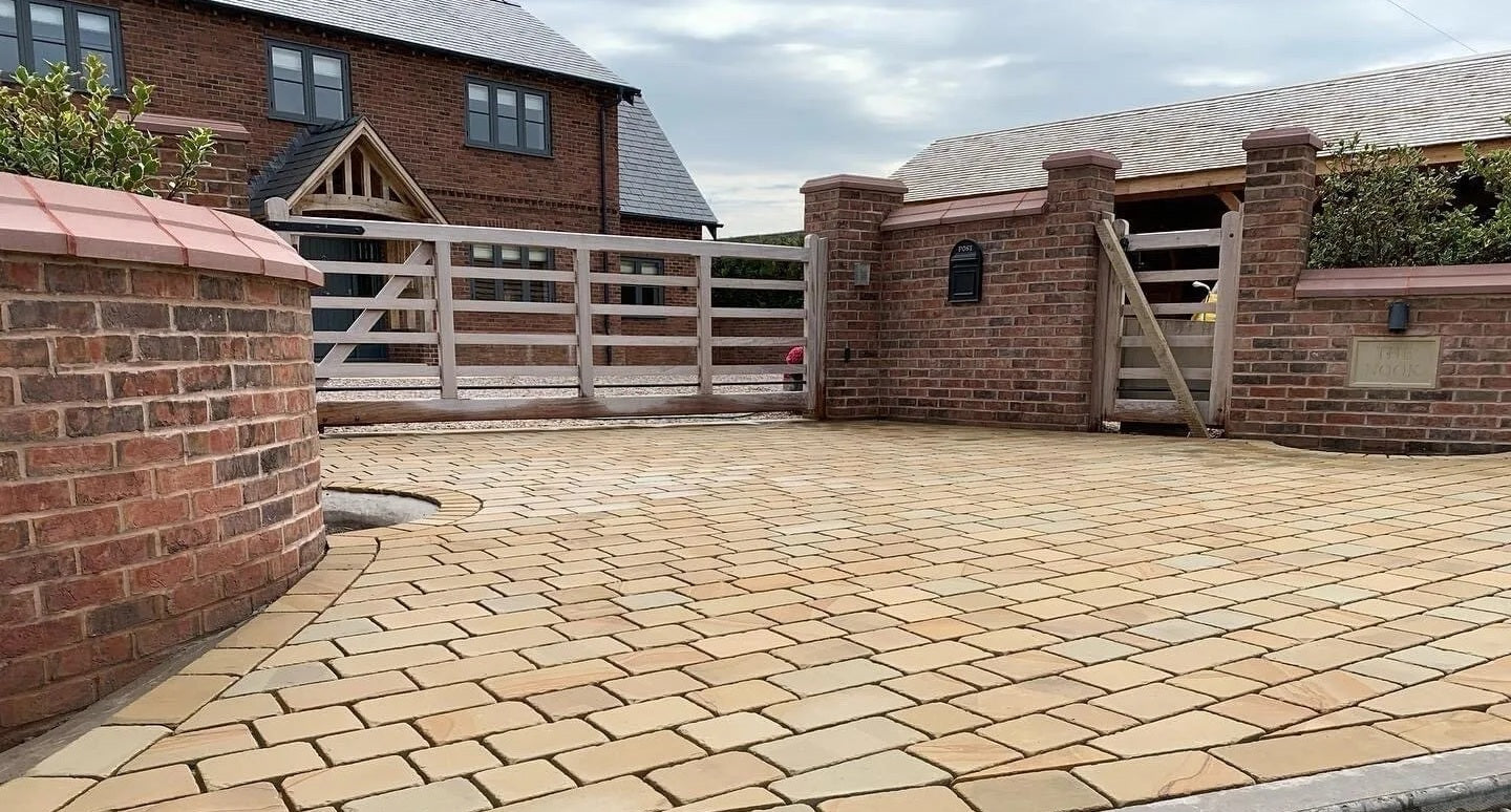 Yorkstone Installation Styles: Patterns, Edging & Layout Ideas