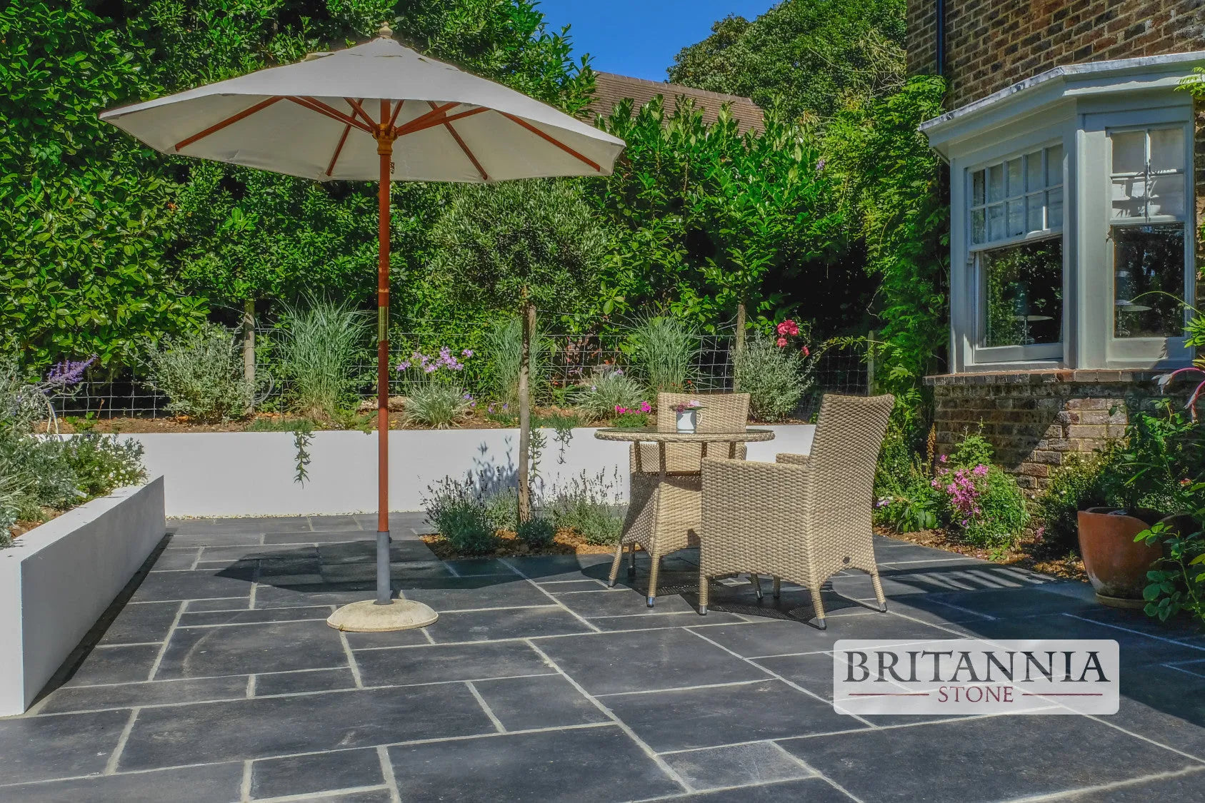 How to lay Natural Stone Paving