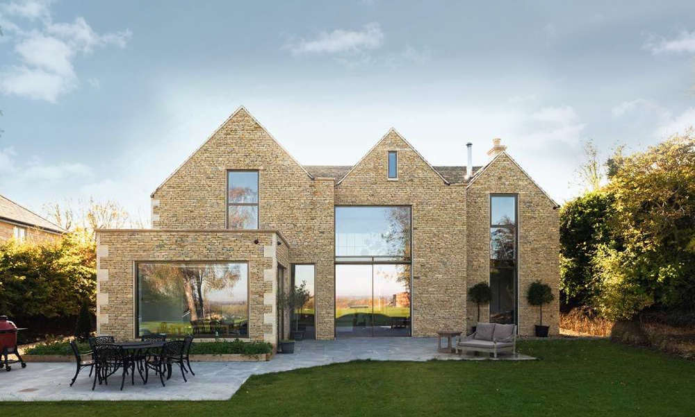 How to Choose the Right Yorkstone for Your Project: Flags, Setts & Steps Explained