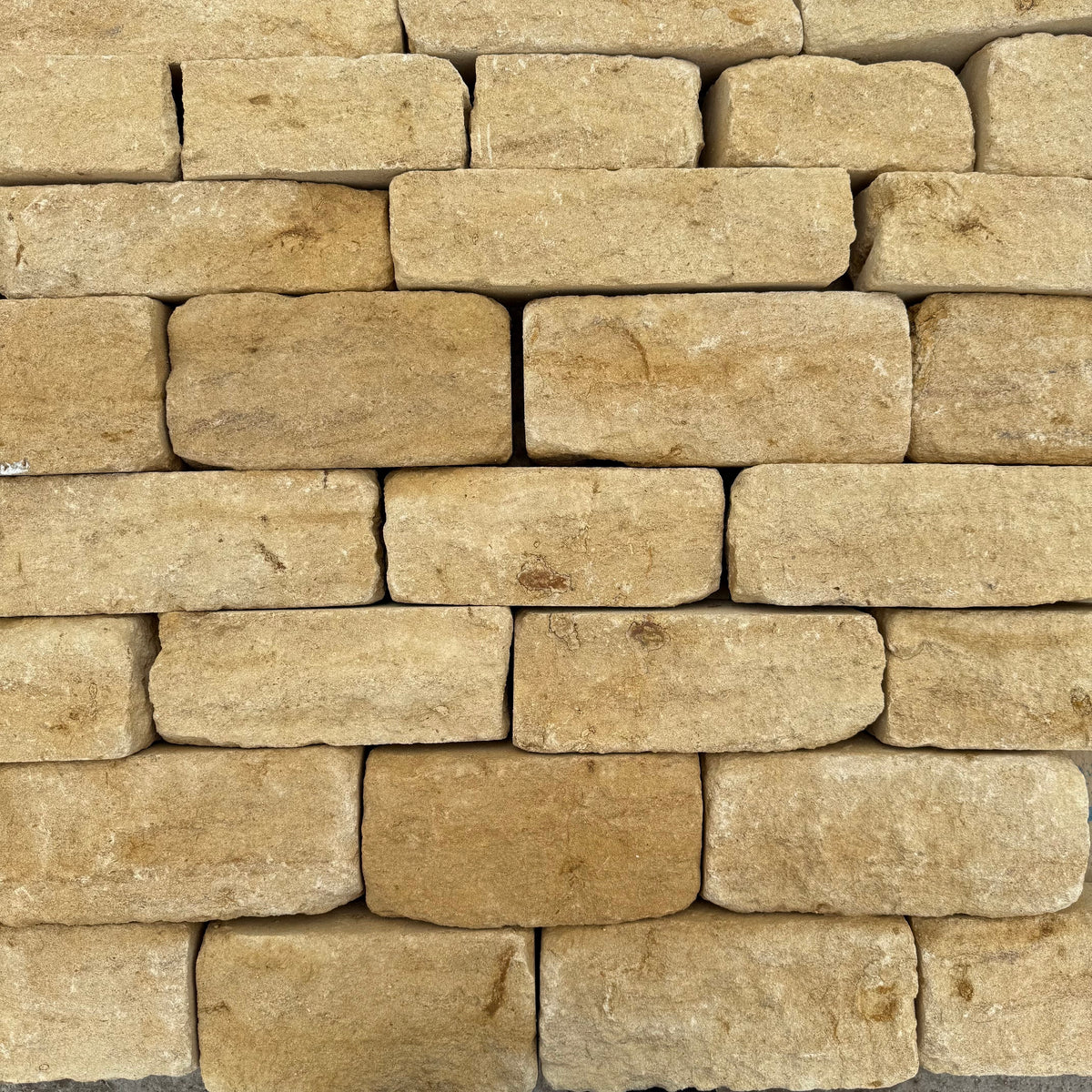 Per Gas Stone Cladding Cotswold Blend Stone Cladding - Per SQM – Britannia Stone