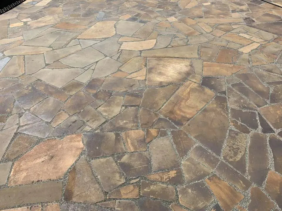 YORKSTONE CRAZY PAVING