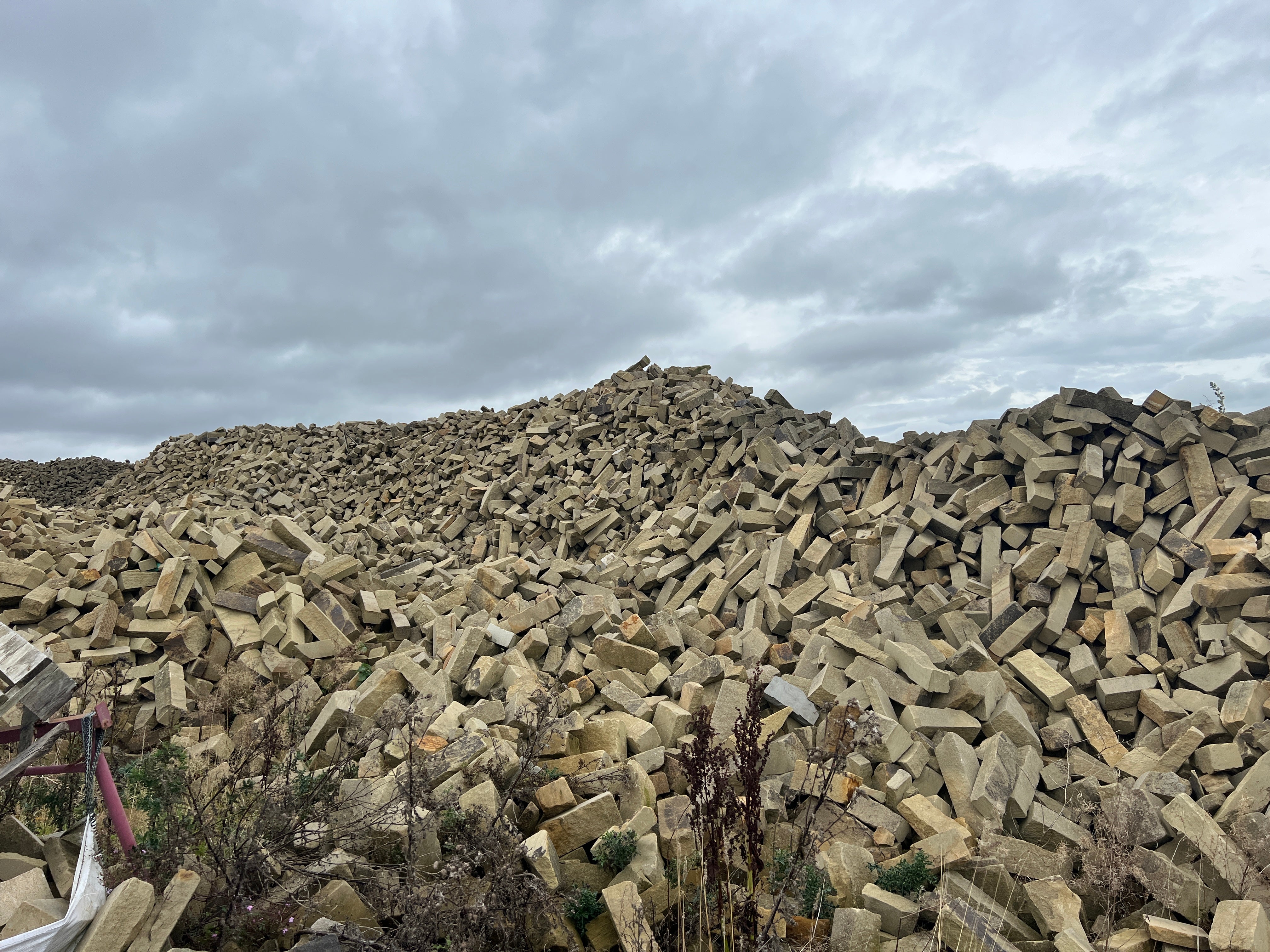 Stone reclamation Stone, Facing Stone, Dry stone walling, lintels, cills, mullions, Quoins, granite Cobbles, Yorkshire Stone etc