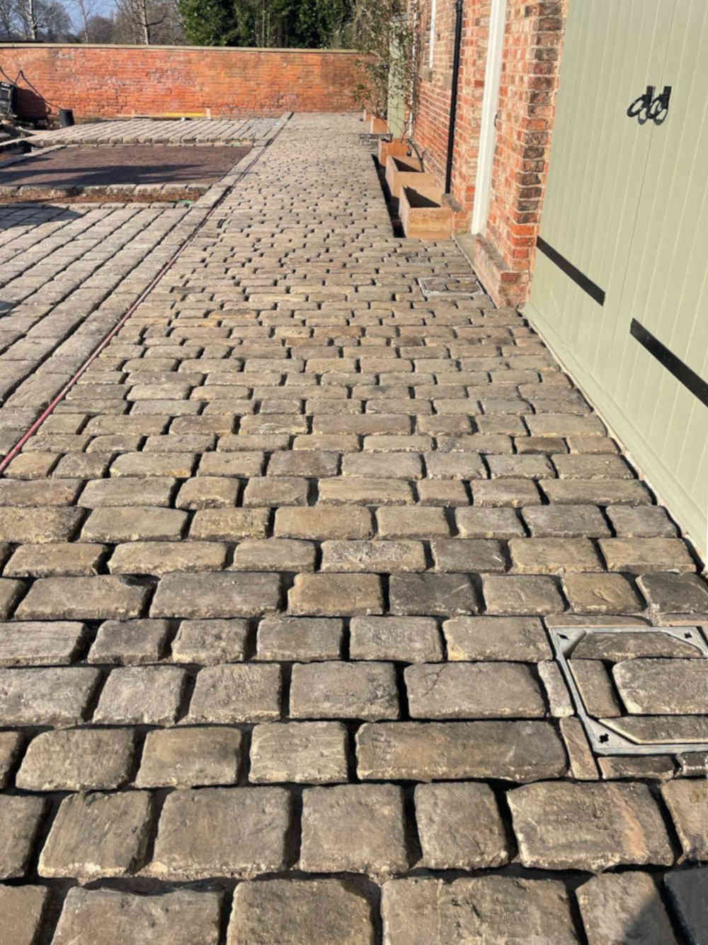 Reclaimed grit stone cobbles | Britannia Stone