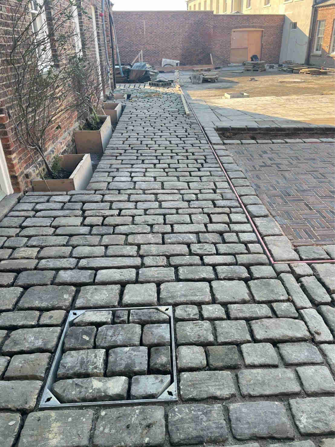 Reclaimed grit stone cobbles | Britannia Stone