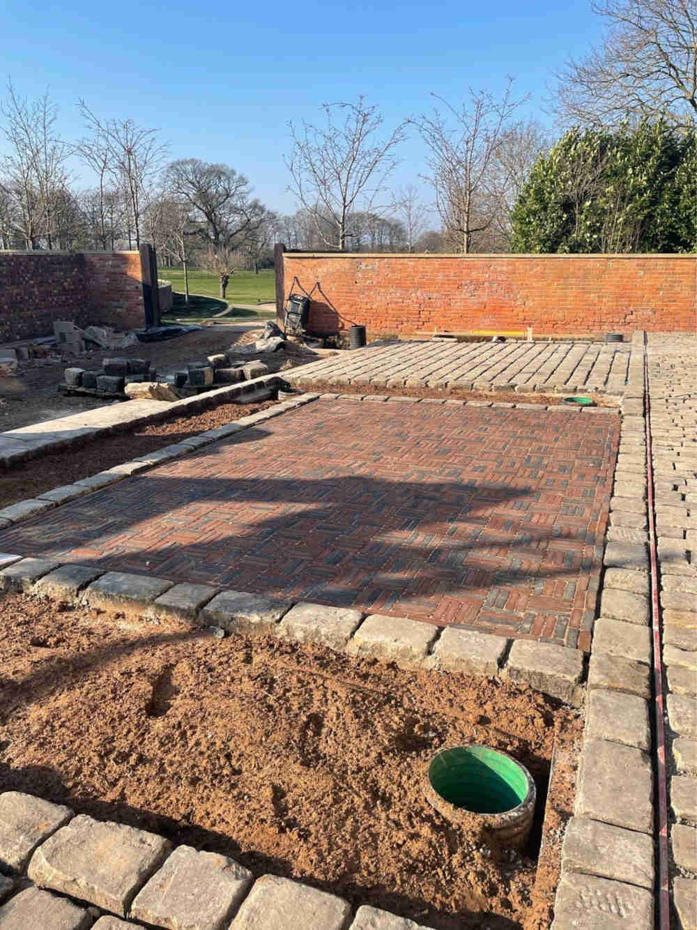 Reclaimed grit stone cobbles | Britannia Stone