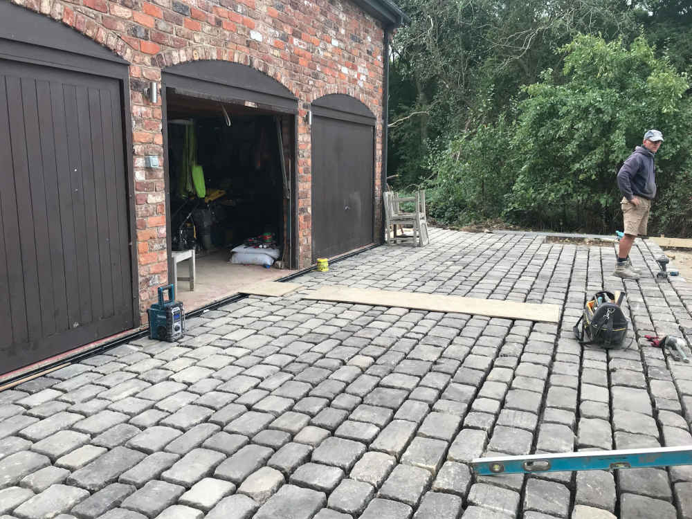 Reclaimed stone cobbled driveway  | Britannia Stone Reclamation