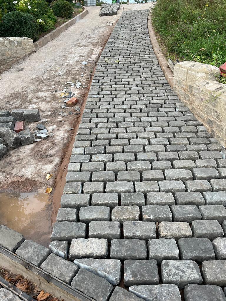 Reclaimed Grit Stone Cobbles - Reclaimed Brick Company