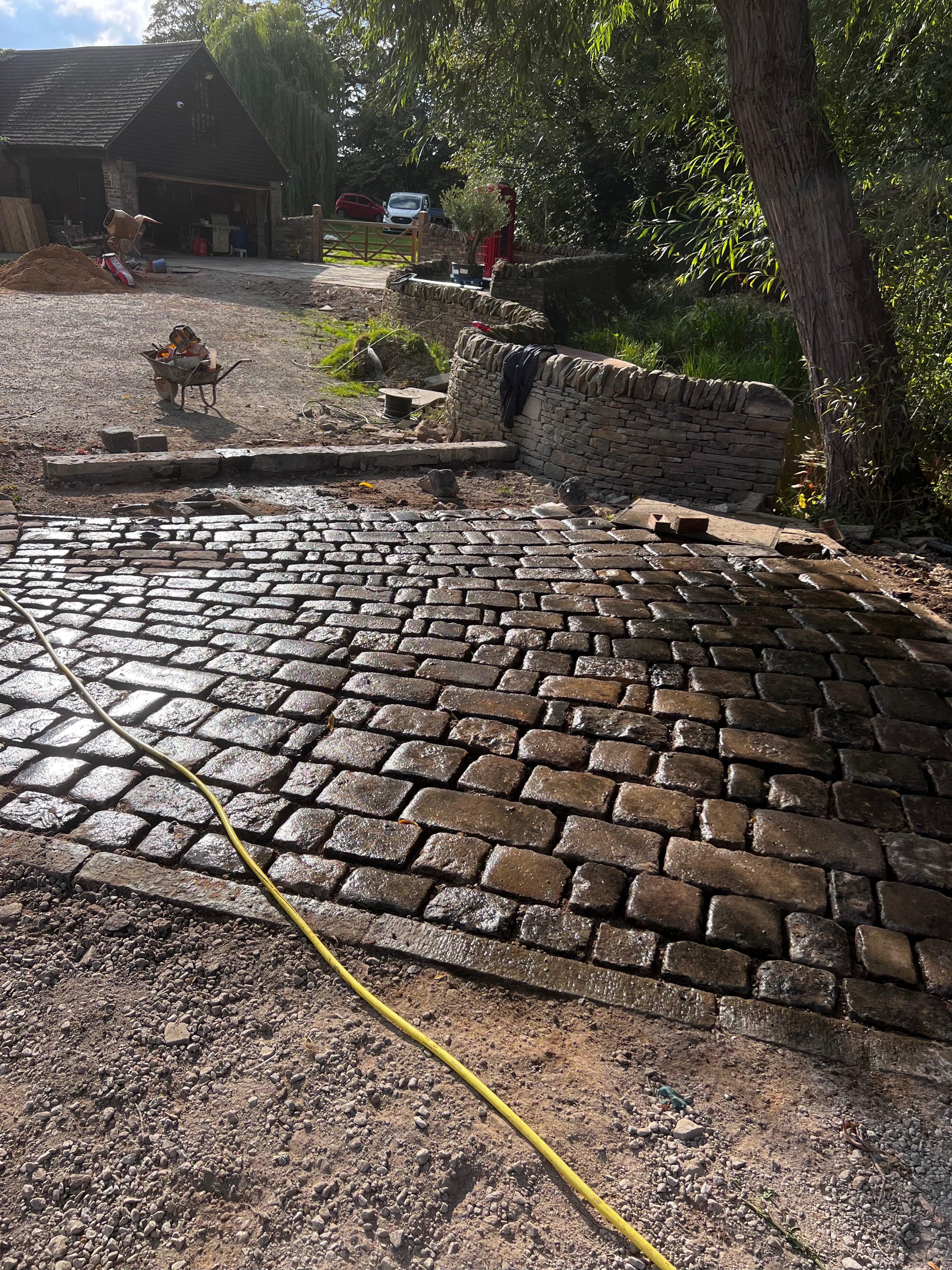 Reclaimed Grit Stone Cobbles - Reclaimed Brick Company