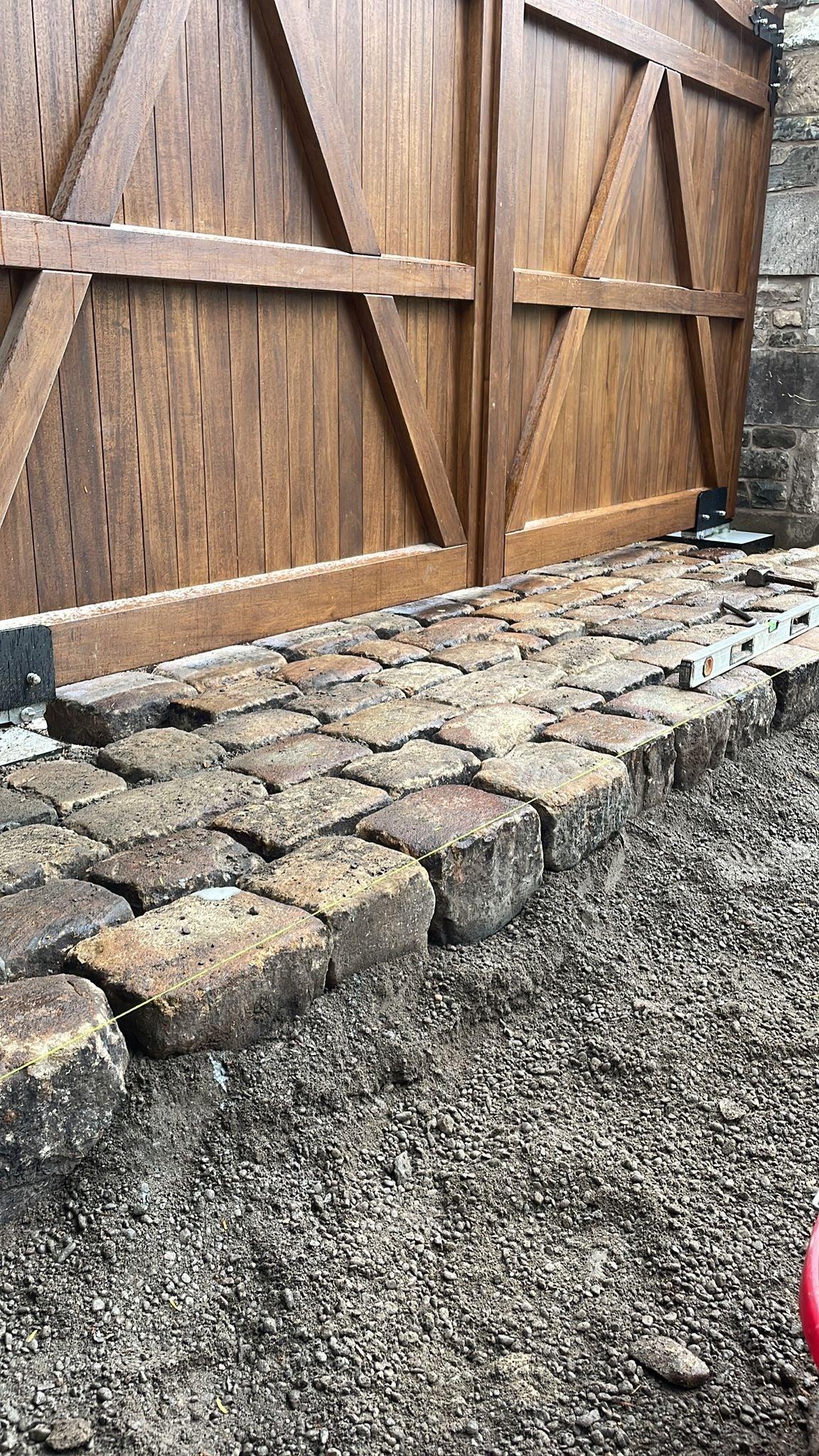 Reclaimed Grit Stone Cobbles - Reclaimed Brick Company