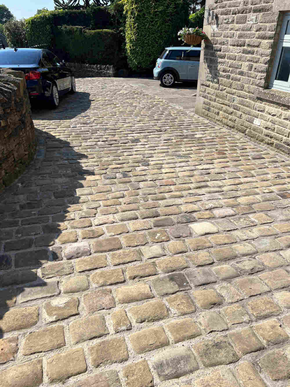 Reclaimed grit stone cobbles setts | Britannia Stone