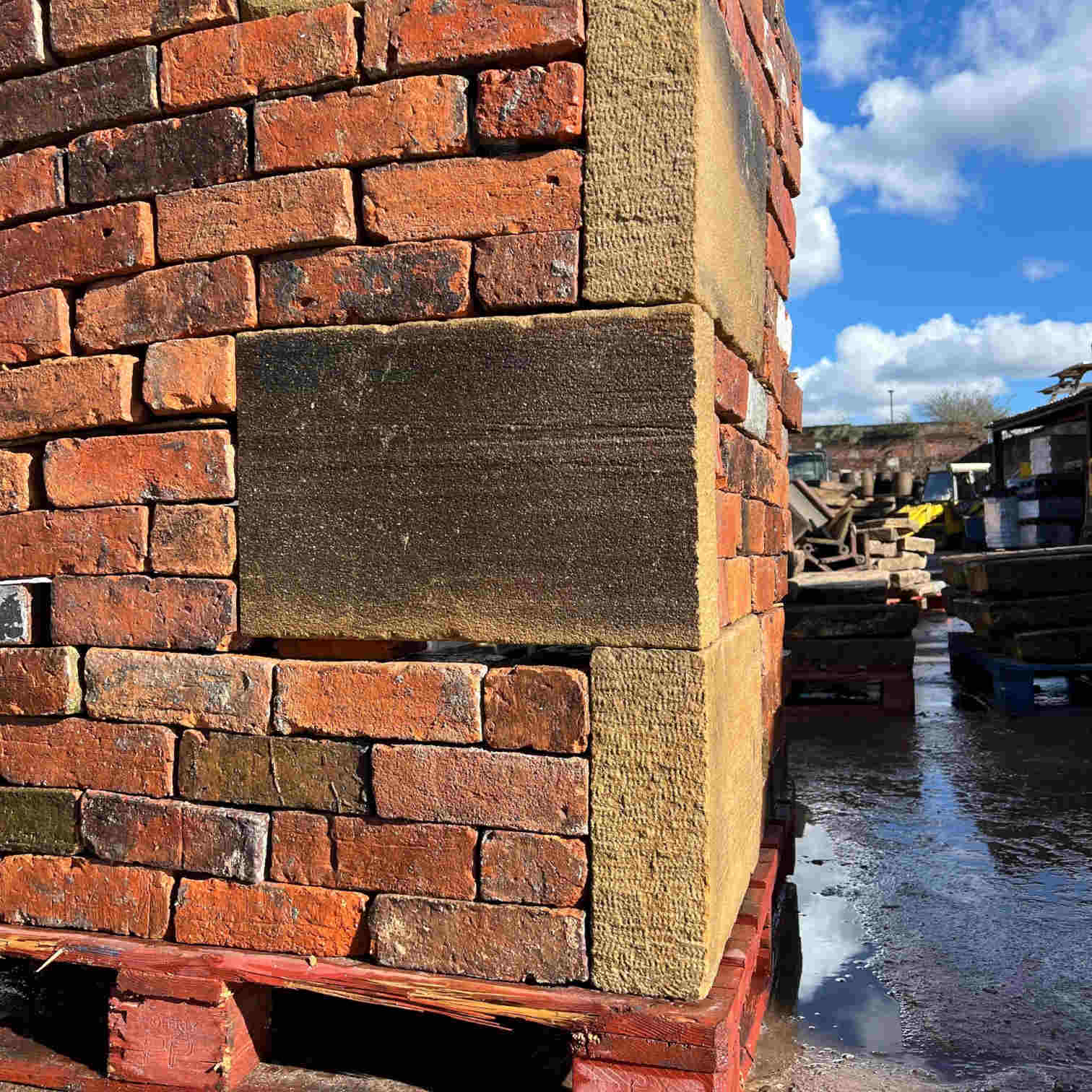 Rough cut Reclaimed quoins| Britannia Stone