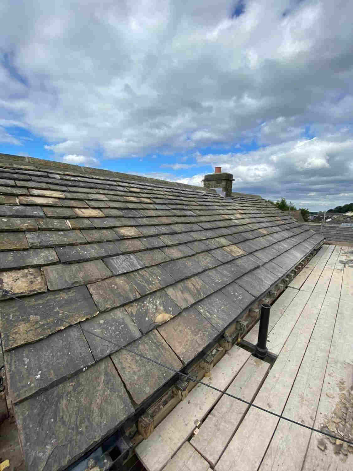 Reclaimed Yorkshire Stone Roof Slate / Tile -  Britannia Stone 