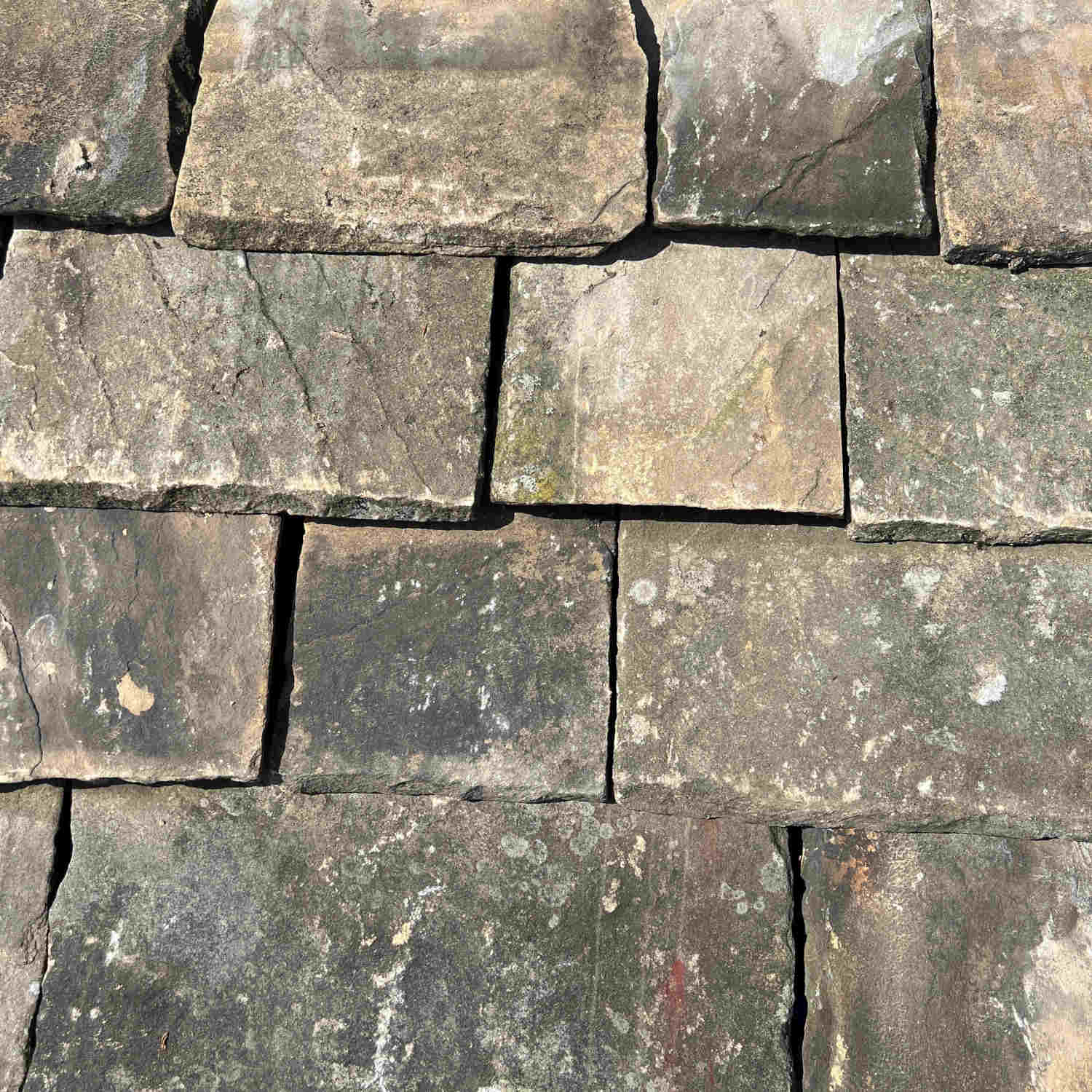 Reclaimed Yorkshire Stone Roof Slate / Tile - Britannia Stone